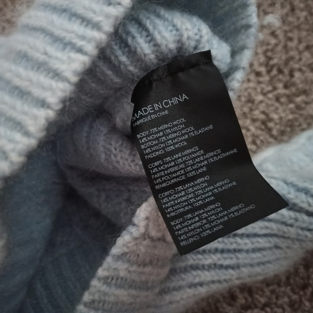 Club monaco merino wool sweater baby blue knit